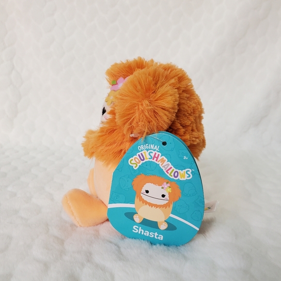 Shasta Squishmallows 5 Inch BNWT Light Orange Bigfoot with Flower Pin - Picture 2 of 7